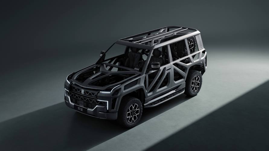 成都69仰望U8硬派越野的科技魅力，国能汽车对传统燃油车市场的冲击